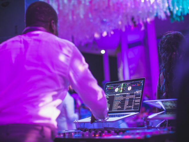 DistroKid ou TuneCore : quel service choisir pour la