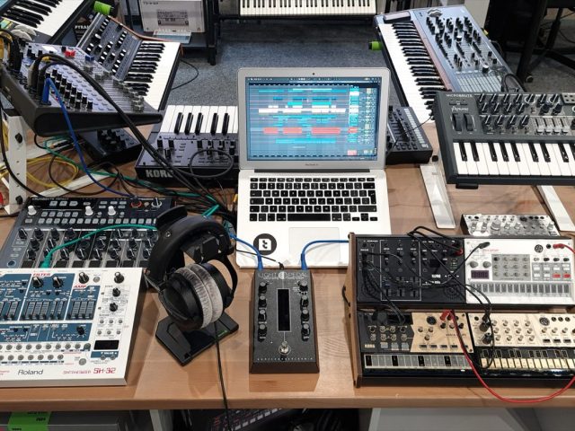 Focusrite ou Universal Audio : quelle interface choisir ?